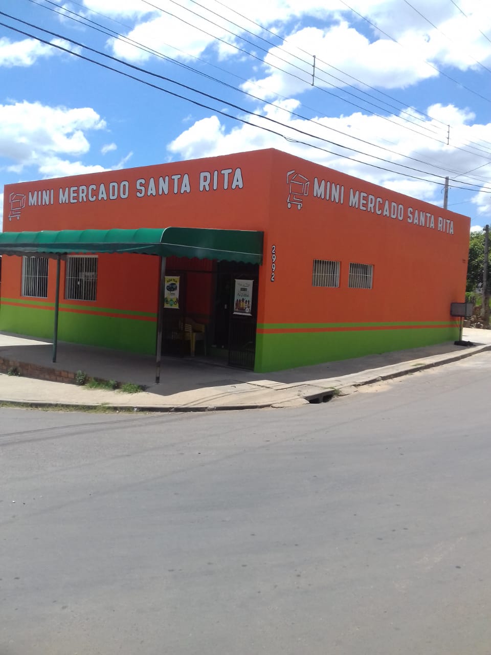 Mercado com Casa em Nova Santa Rita